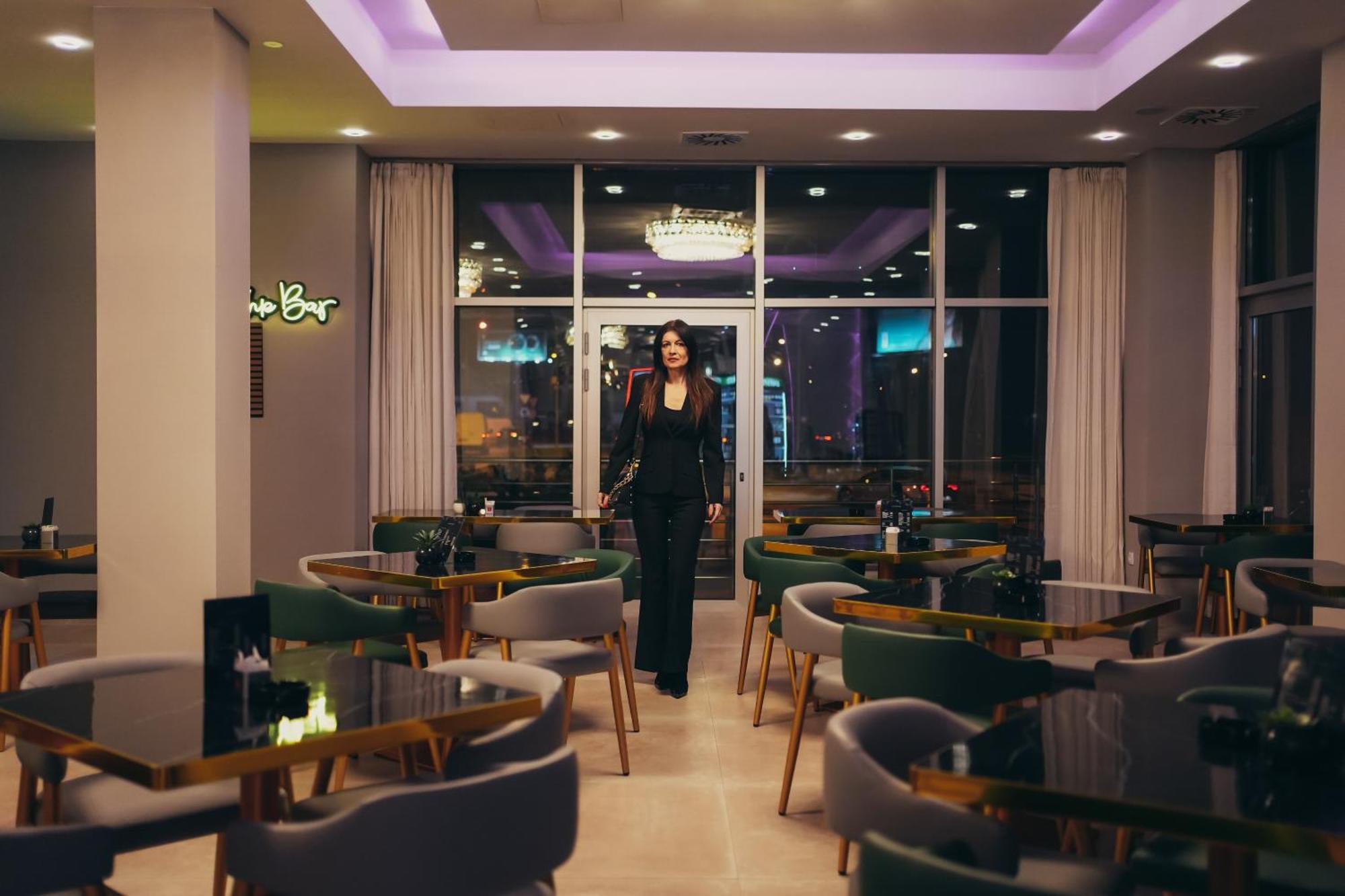 Wellness Spa Hotel Jola Баня Лука Екстериор снимка