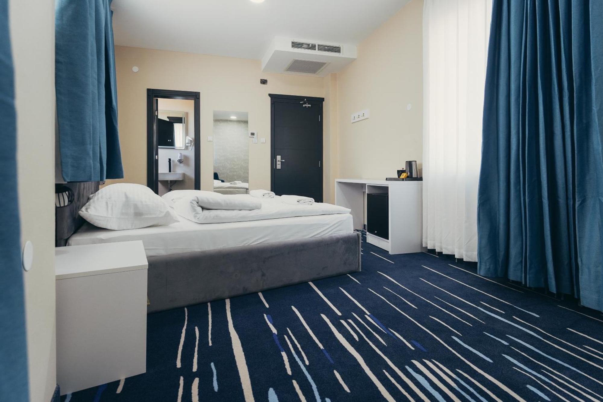 Wellness Spa Hotel Jola Баня Лука Екстериор снимка